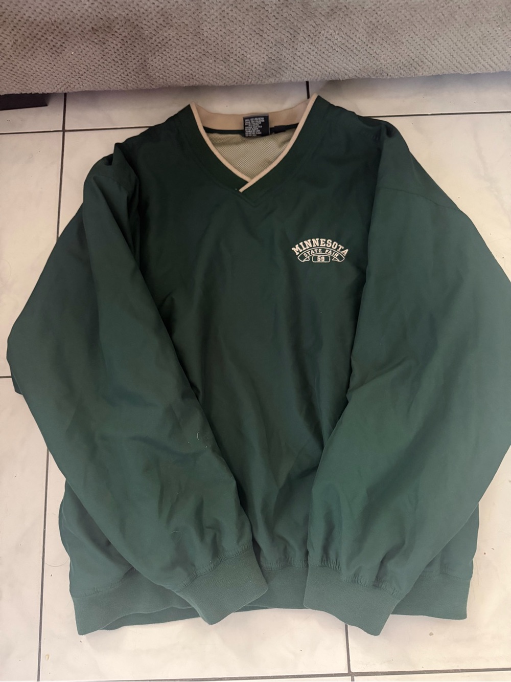 White Barn Forest Green V-Neck Pullover with Cream Trim